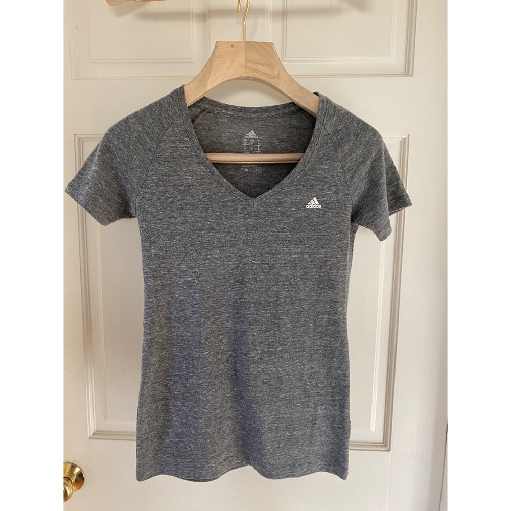 ADIDAS V-NECK TEE